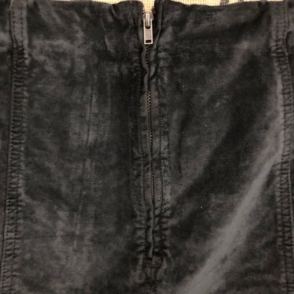 NEW{Free People} Vegan Suede Mini Skirt - Picture 6 of 6
